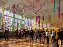 b_1024_768_0_00_images_2022_2023_Wydarzenia_zabawa_328988694_927865875235521_3864148652379777_n